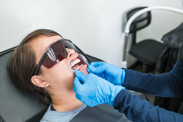 Best Weekend Emergency Dentist in Mayflower Village, CA
